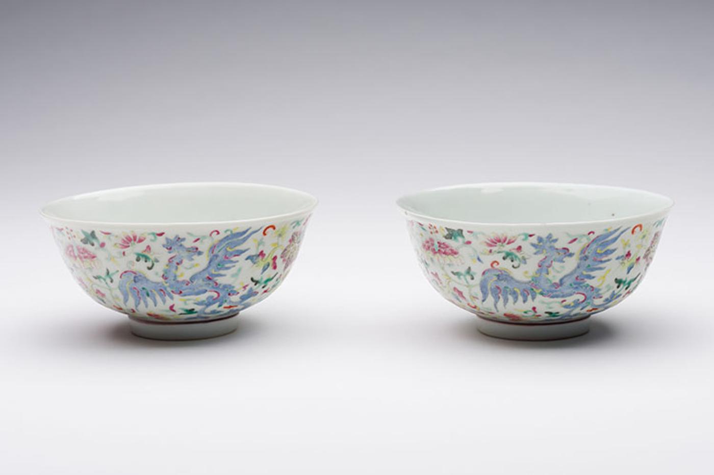 Chinese Art - A Pair of Chinese Famille Rose 'Phoenix' Bowls, Qianlong Mark, Republican Period