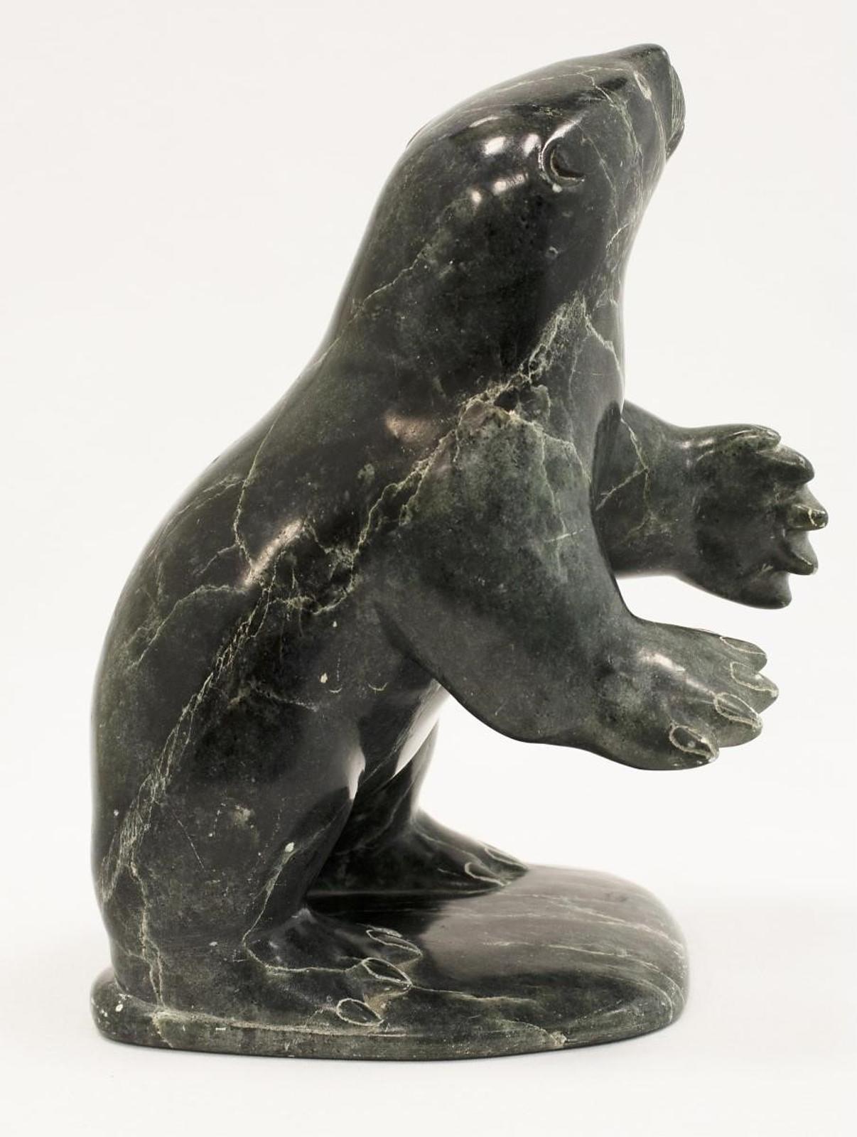 Tamusi Qumalu Tukala (1945) - Standing Bear; 1982