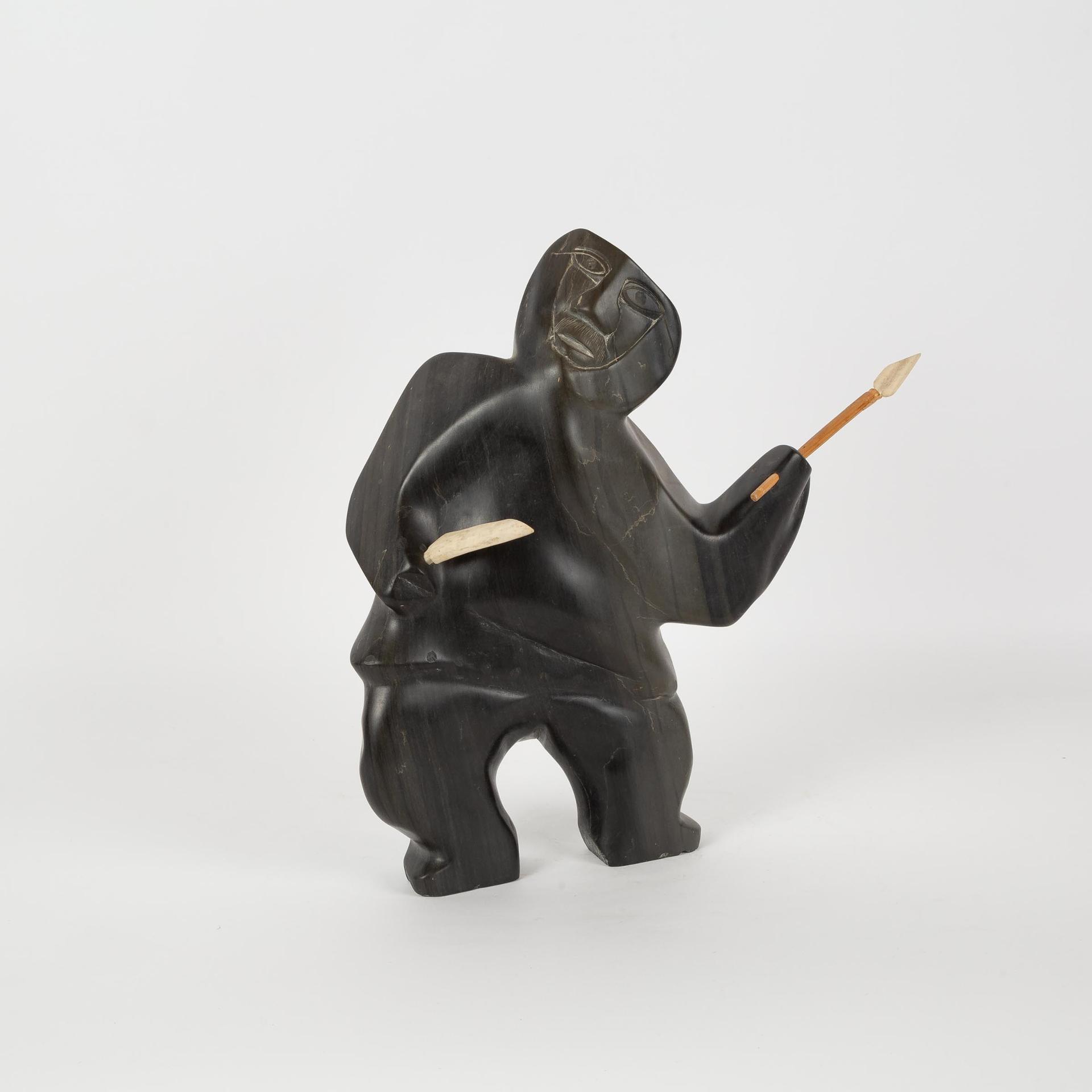 Davidee Kavik (1915) - Hunter