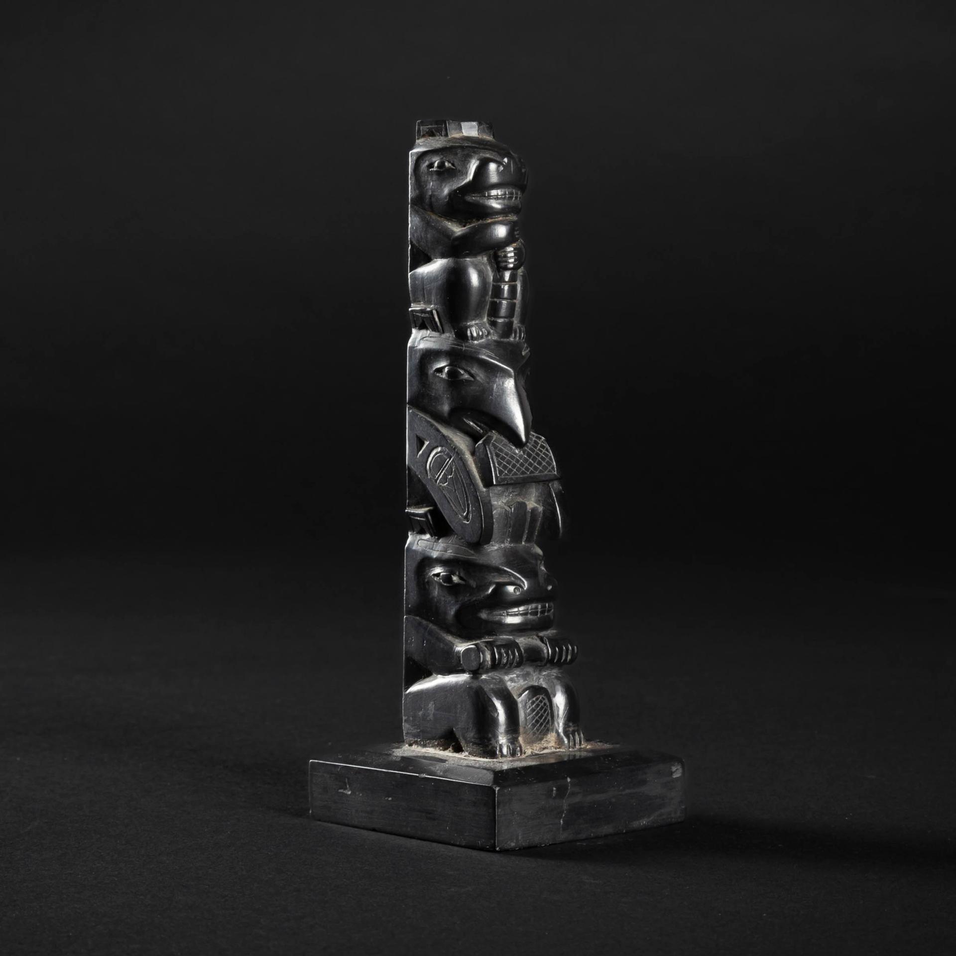 Edmund Calder - Totem Of Bear, Raven And Beaver