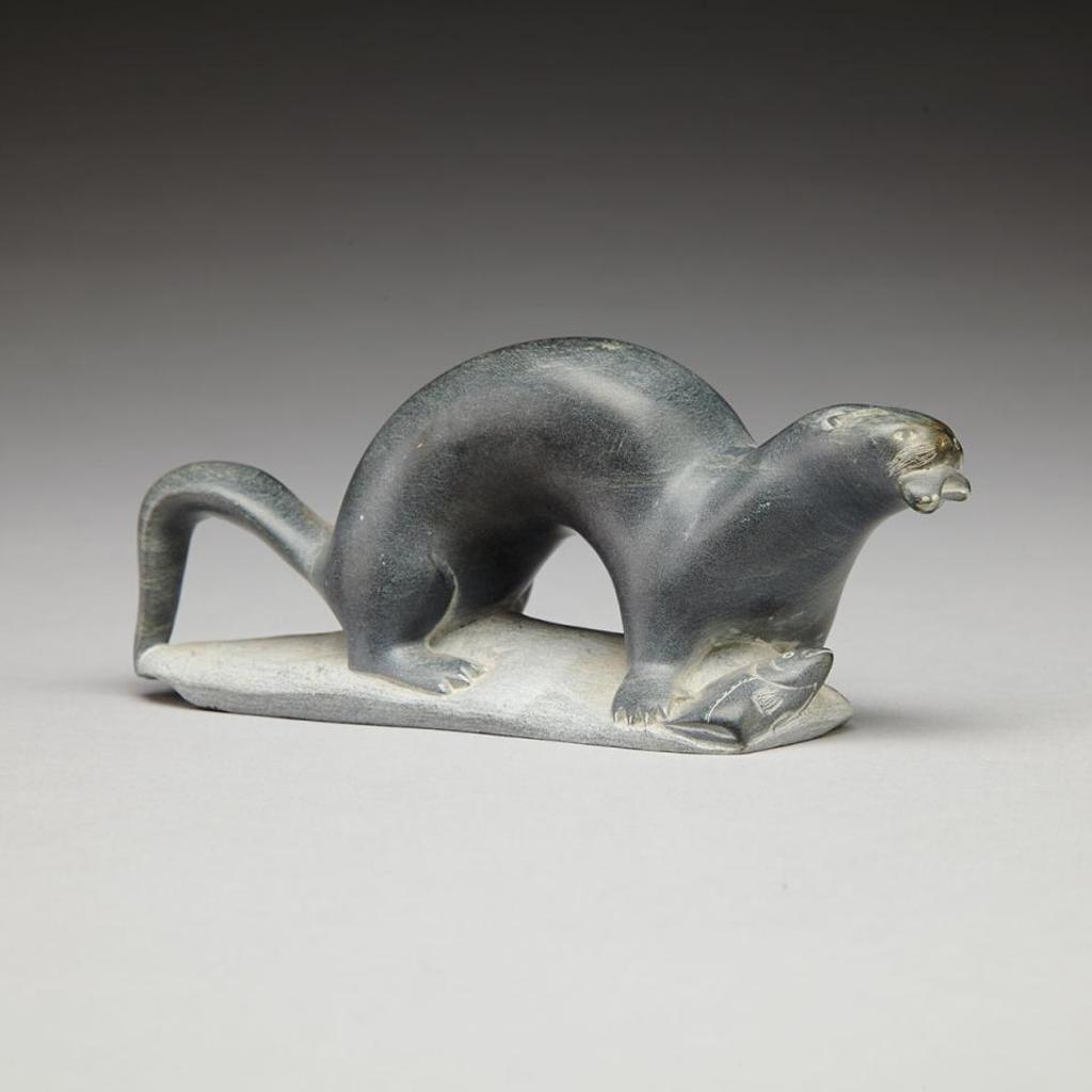Juanisi Jakusi Itukalla (1949) - Otter Eating Fish