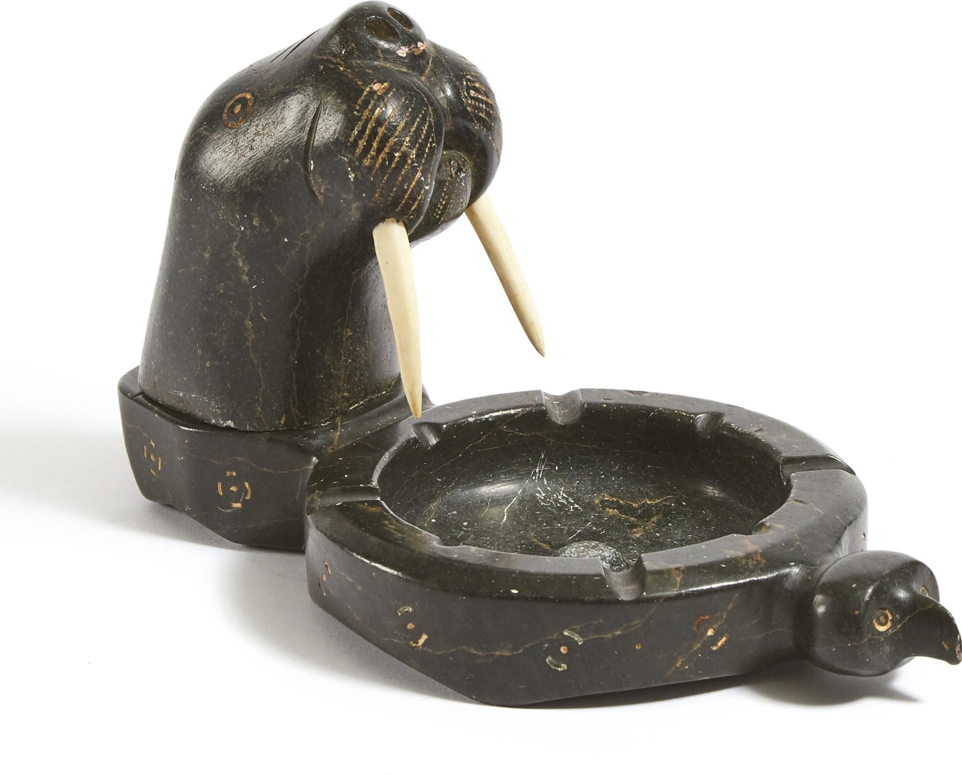 ISA OOMAYOUALOOK - Walrus And Owl Ashtray
