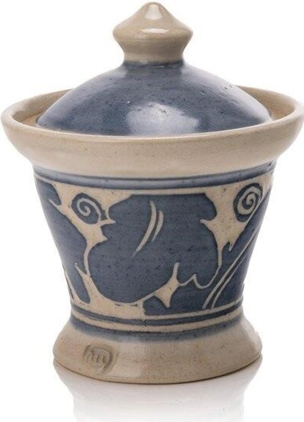 Matthias Ostermann (1951-2009) - Stoneware ceramic covered jar, cared slip, glazed