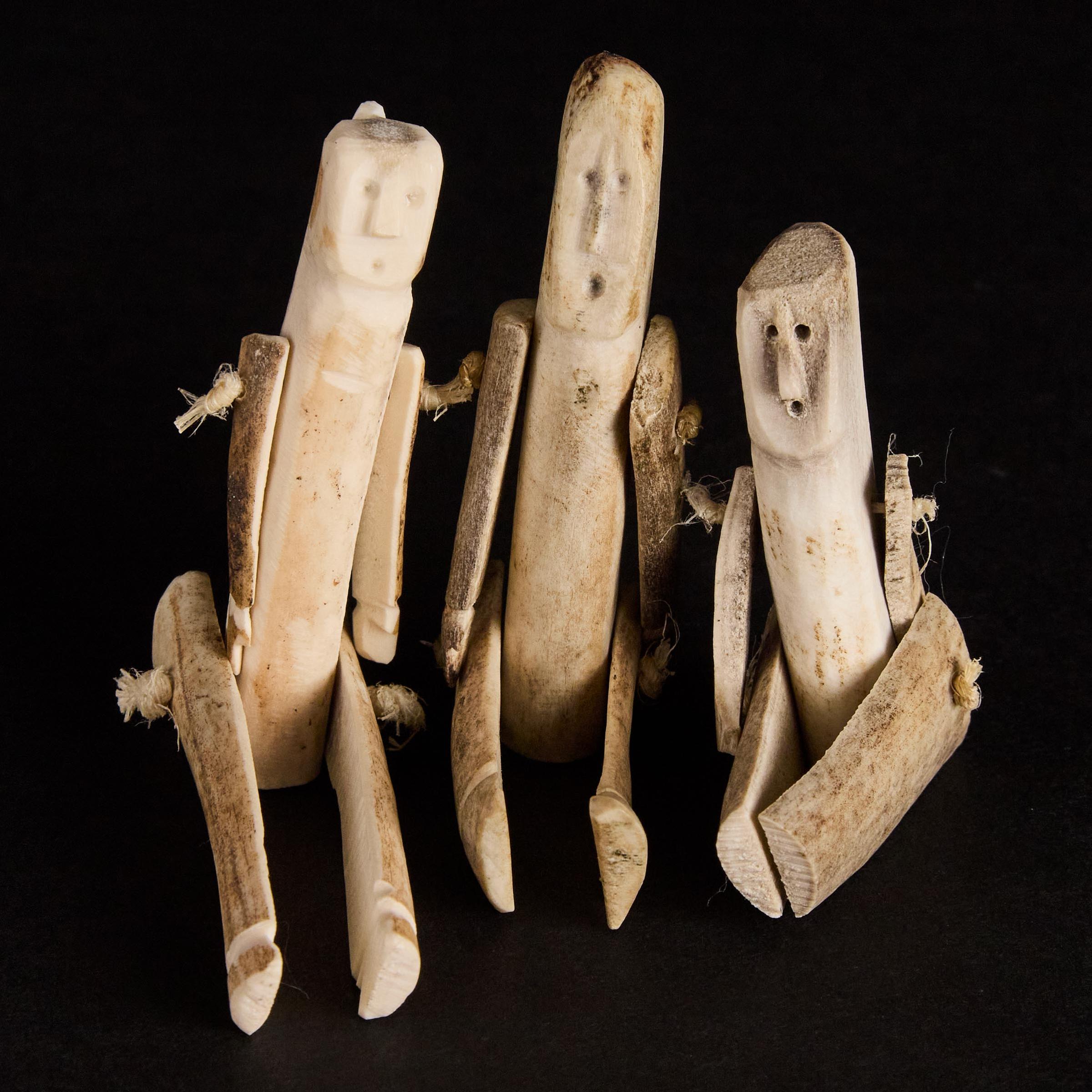 Luke Anowtalik (1932-2006) - Three Figures