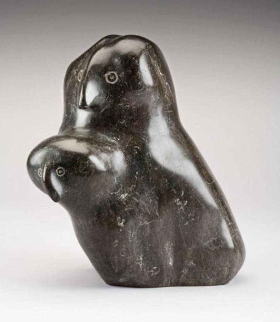 Christine Aaluk Sivanertok (1938) - Owl and her chick, dark green stone