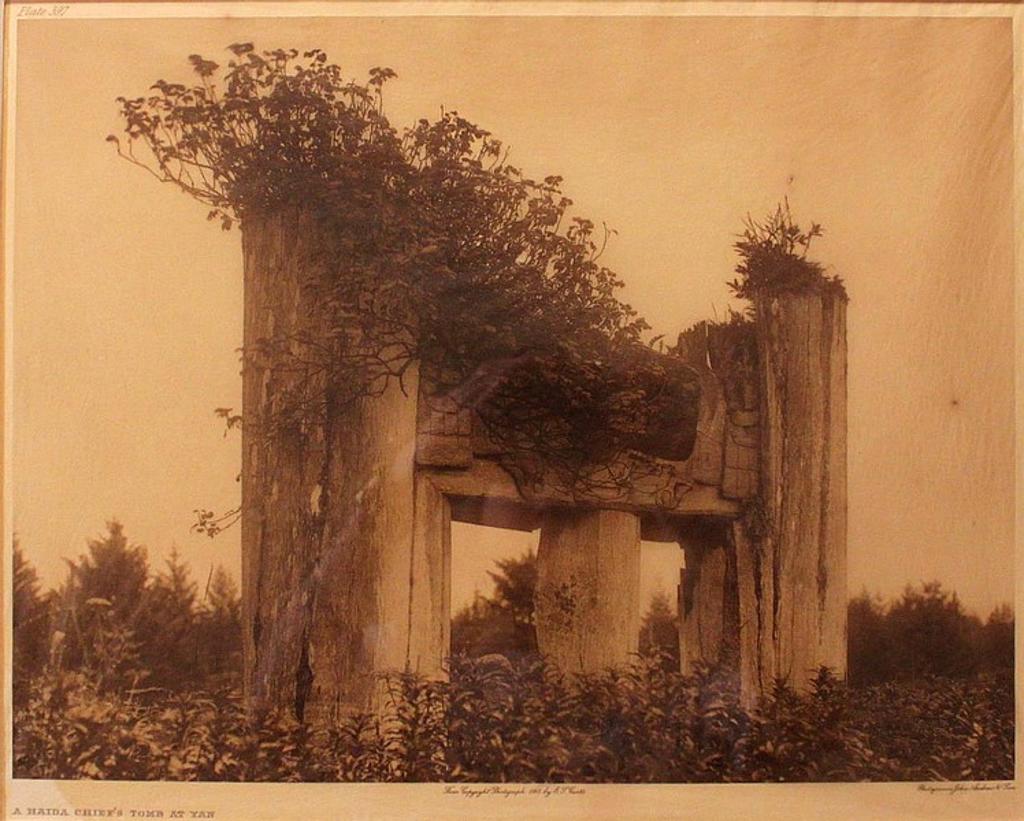 Edward Sherrif Curtis (1868-1952) - A Haida Chief's Tomb at Yan