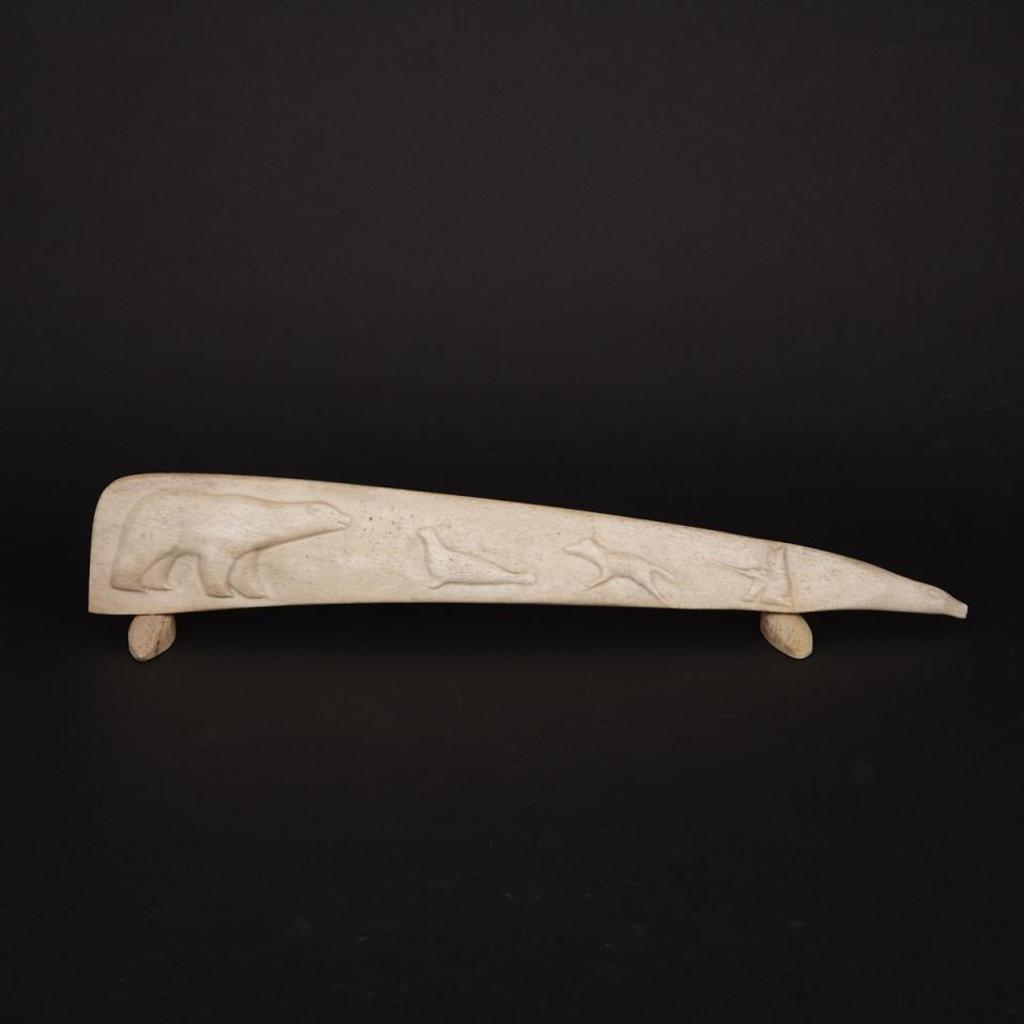 Stephen Alookee (1937) - Polar Bear Panel With Polar Bear, Seal, Dog And Hunter Carved In Relief