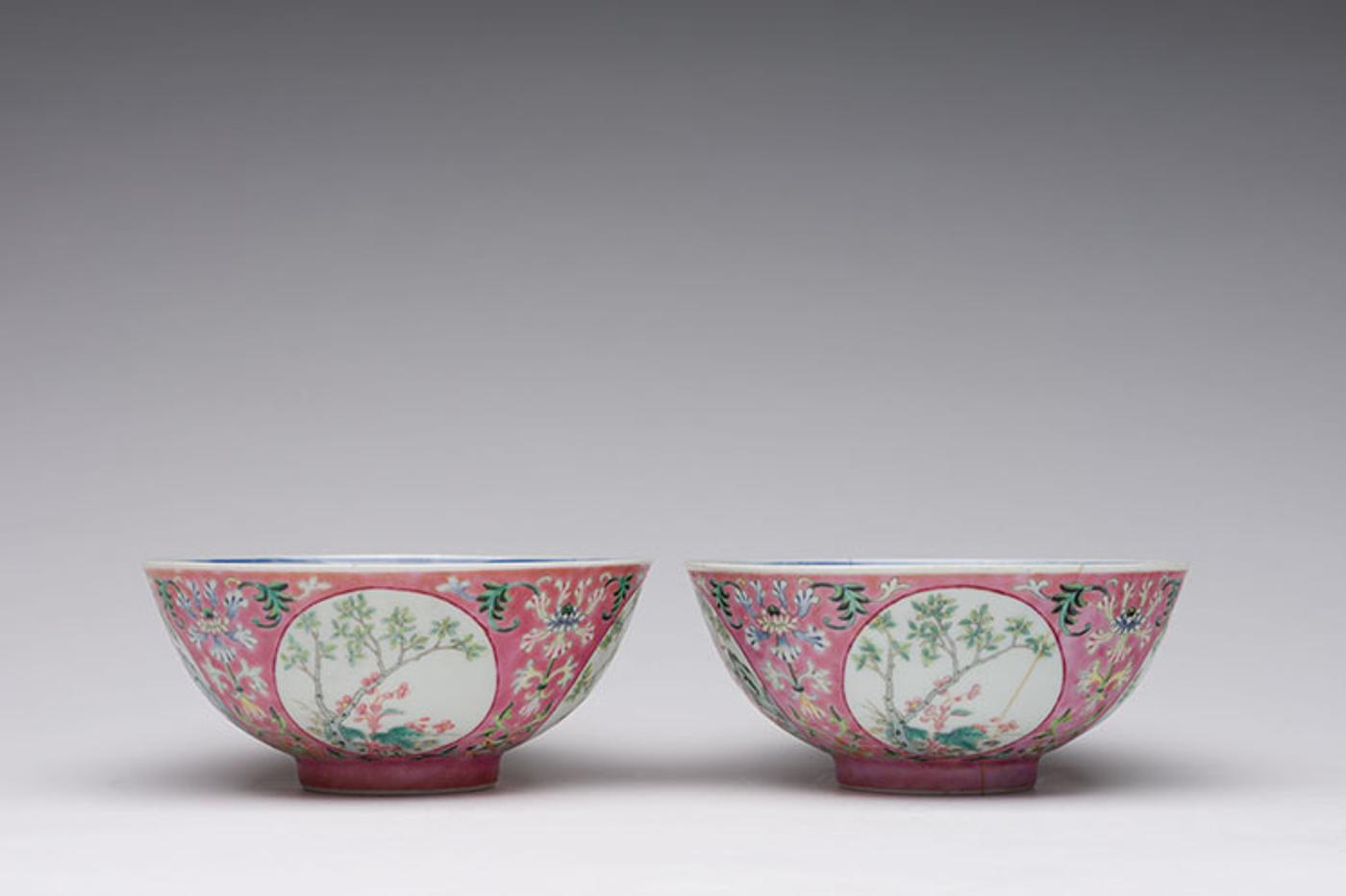 Chinese Art - A Pair of Chinese Famille Rose Pink Ground Medallion Bowls, Daoguang Period, Republican Period