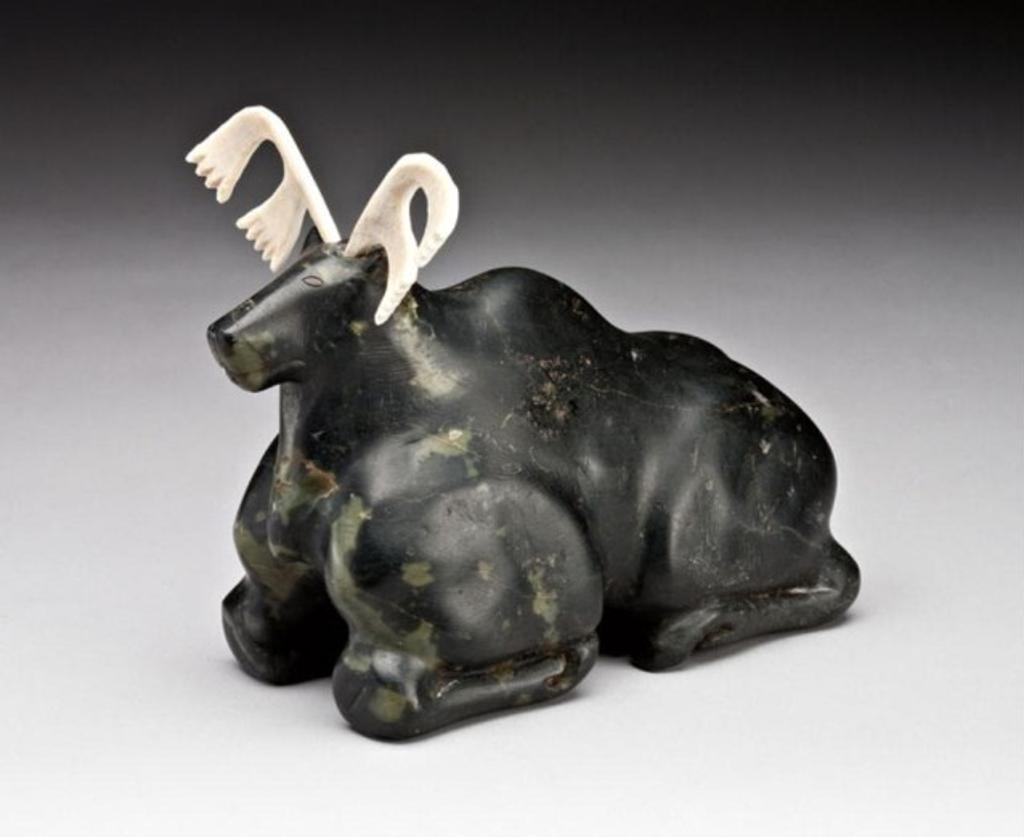Levi Echalook (1918-1975) - Kneeling caribou, ca. 1958
