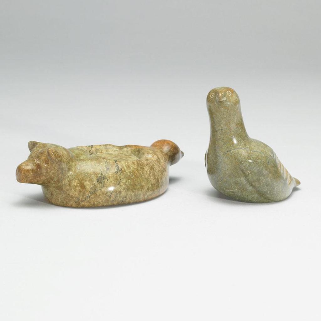 Martha Nungiugapik Tikivik (1950) - A Bird And Bird & Dog Transformation Ashtray