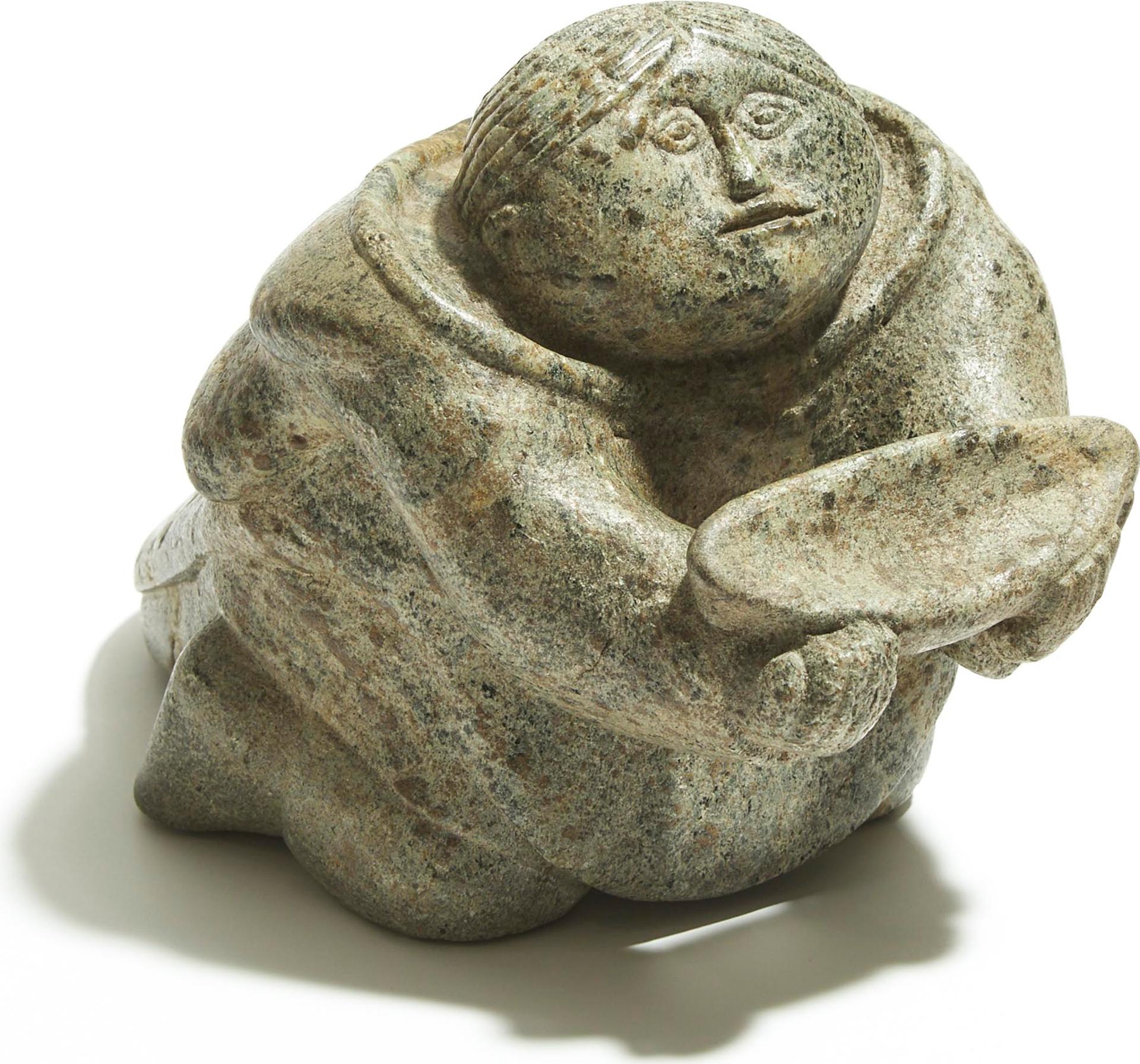 Ningiuq Kiatainaq (1918) - Woman Holding Kudliq